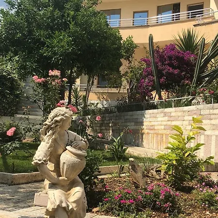 La'mer Dhermi